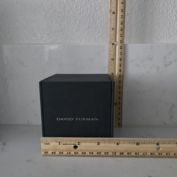 David Yurman Gift Set with Ribbon, Bag, Box, and Cleaning Cloth - Picture 3 of 7